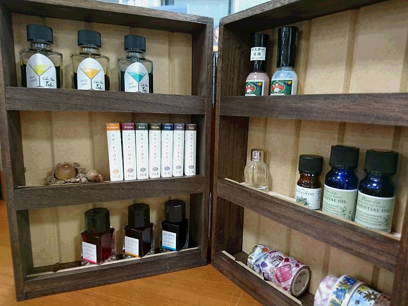 本店3階】カラーバーインクをおしゃれに収納 | 石丸文行堂 文房具専門店